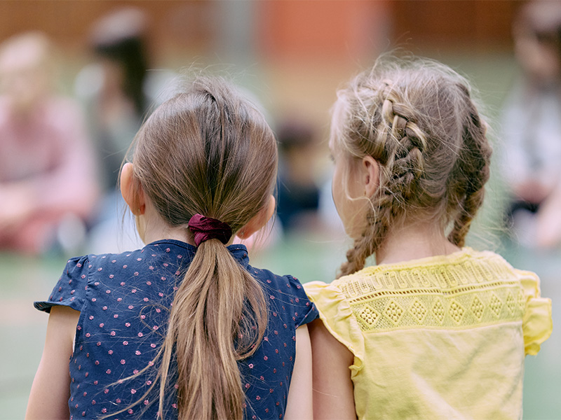 FERIA Kinder von hinten in der Buchhaldenhalle Aidlingen